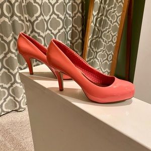 NWOT Madden Girl Heels